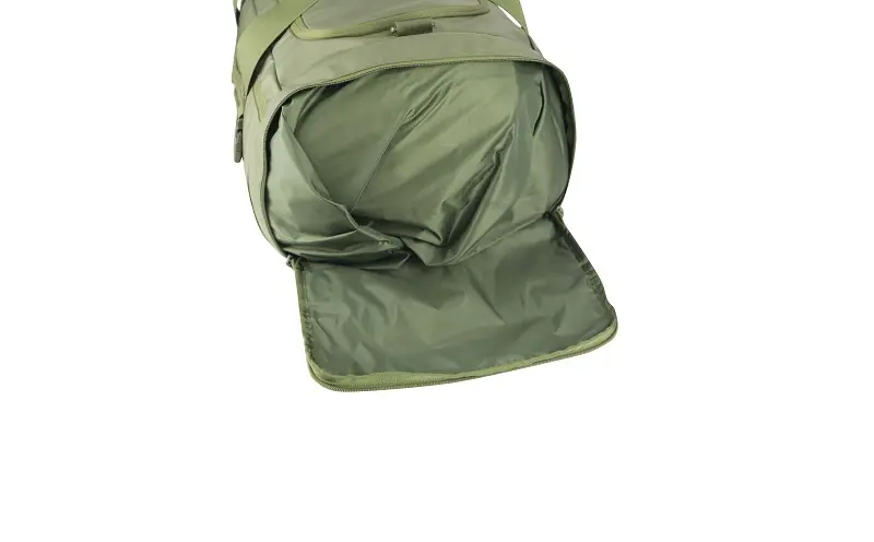 Large outdoor duffel bag – side zip pocket
